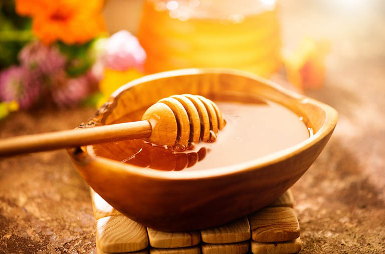 Uống mật ong chuyên chất chữa trào ngược dạ dày có cách thực hiện đơn giản và mang lại hiệu quả tốt
