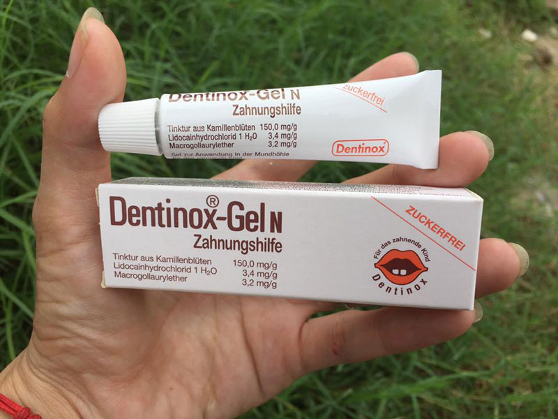 Dentinox Đức hỗ trợ giảm đau cho bé mọc răng