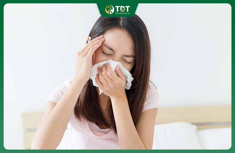 Viêm xoang mũi xảy ra khi lớp niêm mạc xoang bị viêm nhiễm và gây sưng