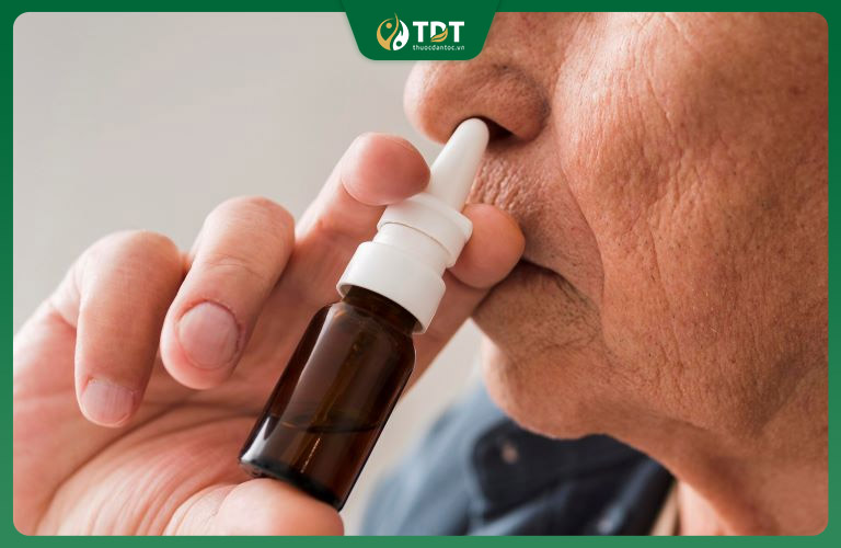 Thuốc xịt mũi sẽ giúp khai thông đường thở, giảm viêm