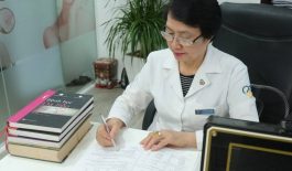 Bác sĩ Nguyễn Thị Nhuần Trung tâm Thuốc dân tộc